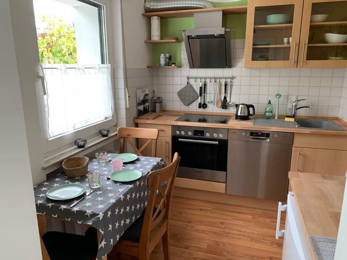Zwischen Koeln U Duesseldorf Ruhig U Zentral Apartman Langenfeld  Kültér fotó